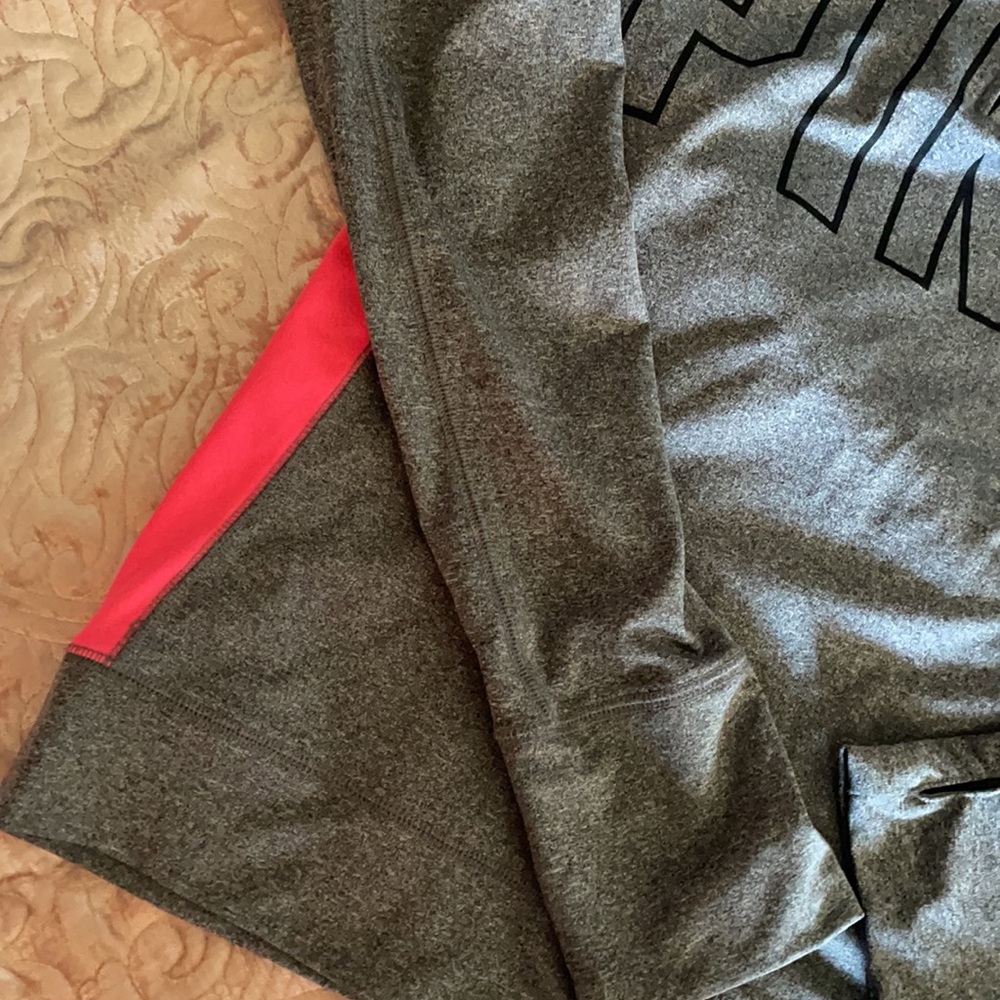 Victoria secret Pink pullover workout top sweater - Picture 3 of 8